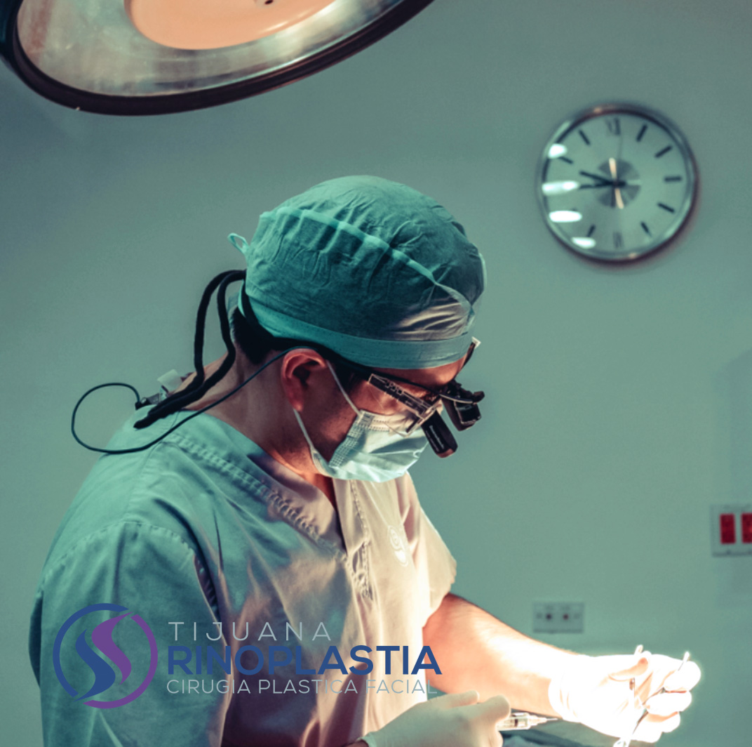 El mejor cirujano plástico facial de Tijuana, el Dr. Edgar Eduardo Santos se especializa en rinoplastia en Tijuana, México.
